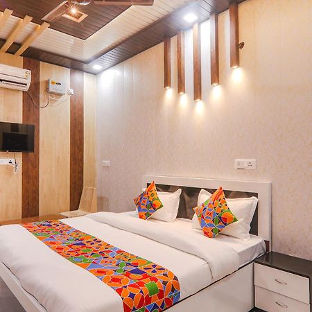 Fabhotel Uma Yugul Ayodhya Zewnętrze zdjęcie