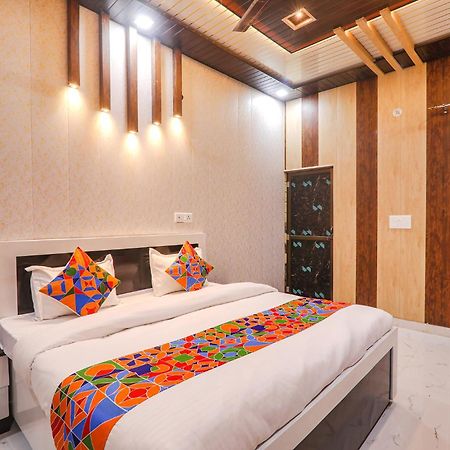 Fabhotel Uma Yugul Ayodhya Zewnętrze zdjęcie