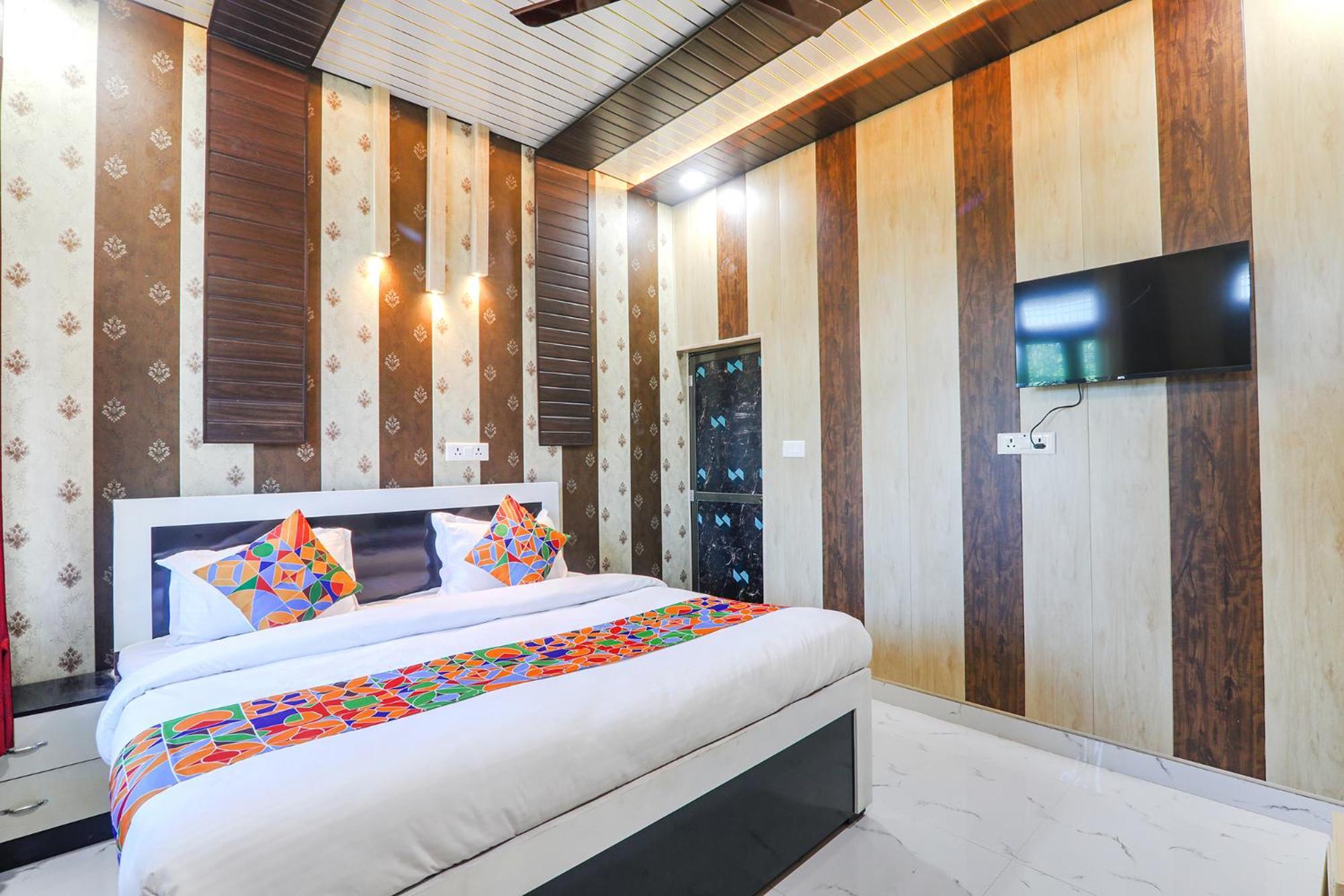 Fabhotel Uma Yugul Ayodhya Zewnętrze zdjęcie