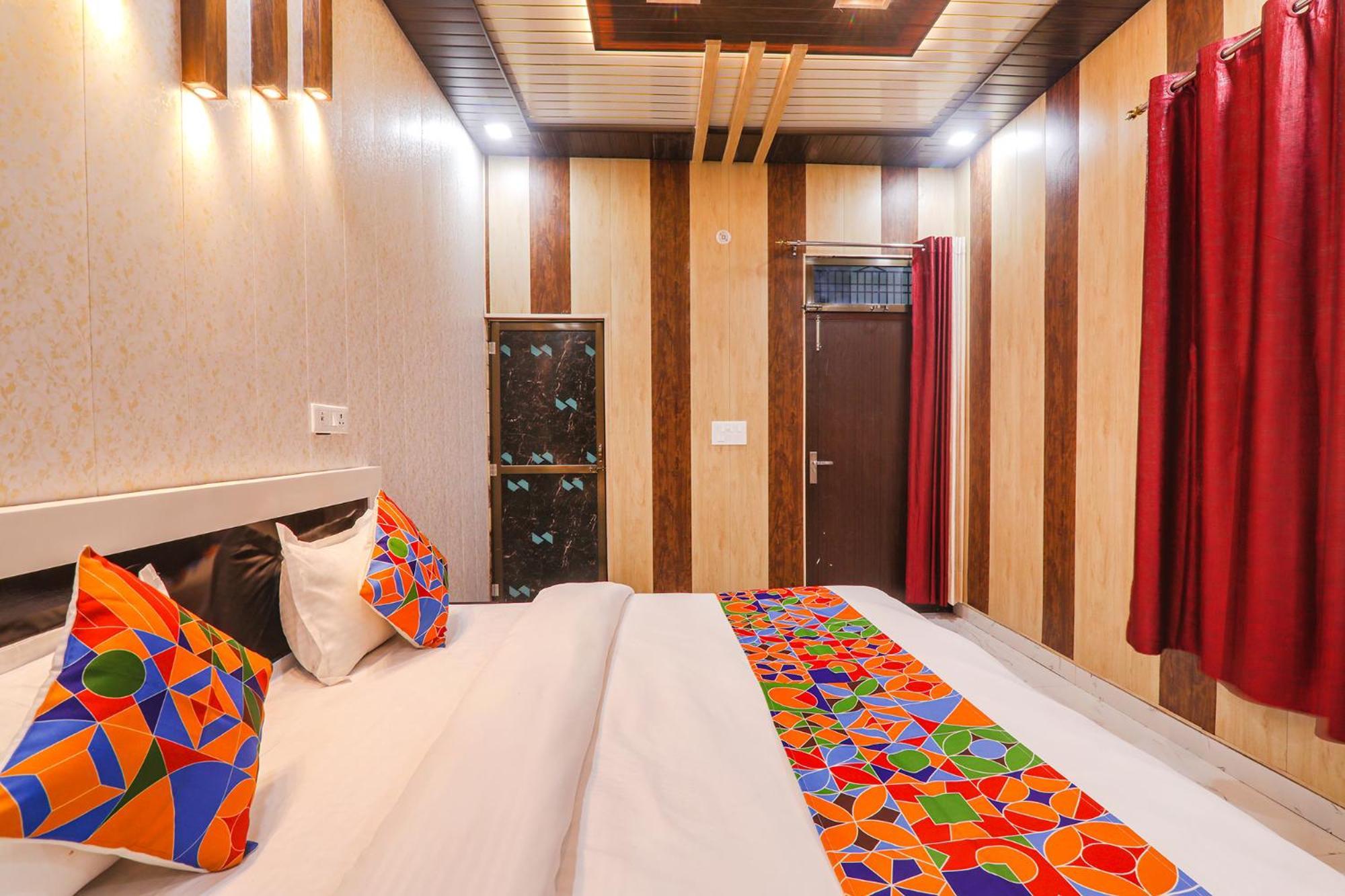 Fabhotel Uma Yugul Ayodhya Zewnętrze zdjęcie