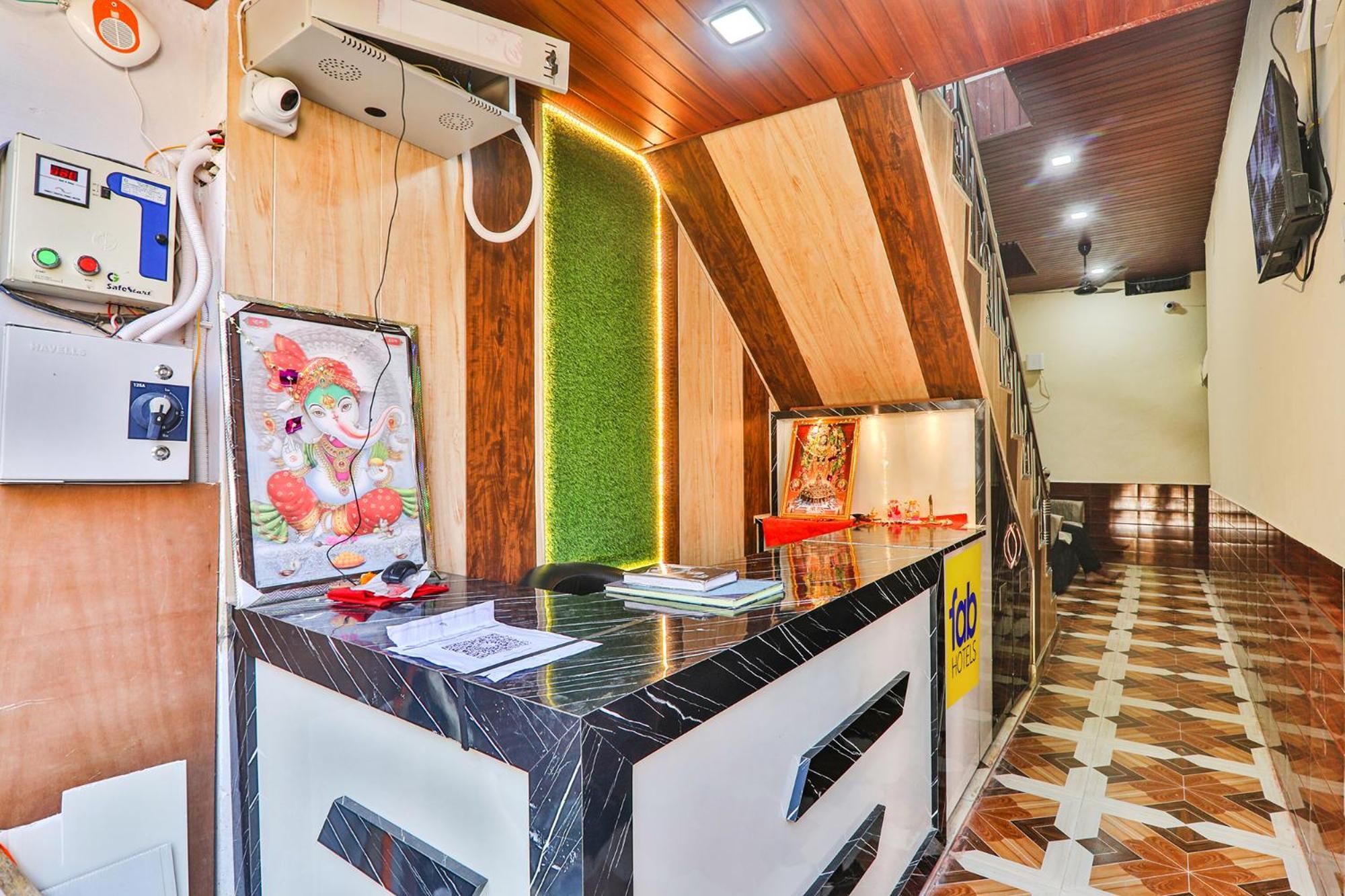 Fabhotel Uma Yugul Ayodhya Zewnętrze zdjęcie