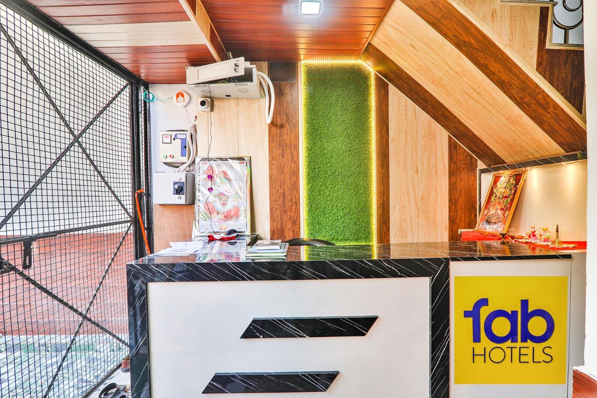 Fabhotel Uma Yugul Ayodhya Zewnętrze zdjęcie